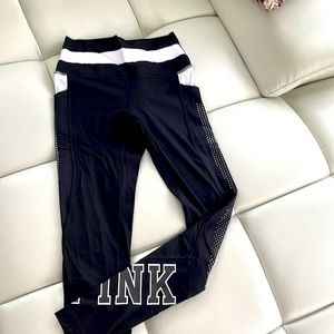 Victoria’s Secret Pink Ultimate black & white leggings.  Size Small.